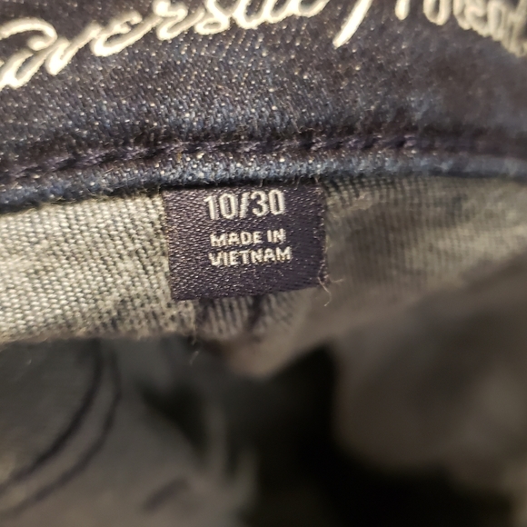 UNIVERSAL THREAD MIDRISE MIDI BLUE JEAN Shorts Size 10 - Picture 6 of 10